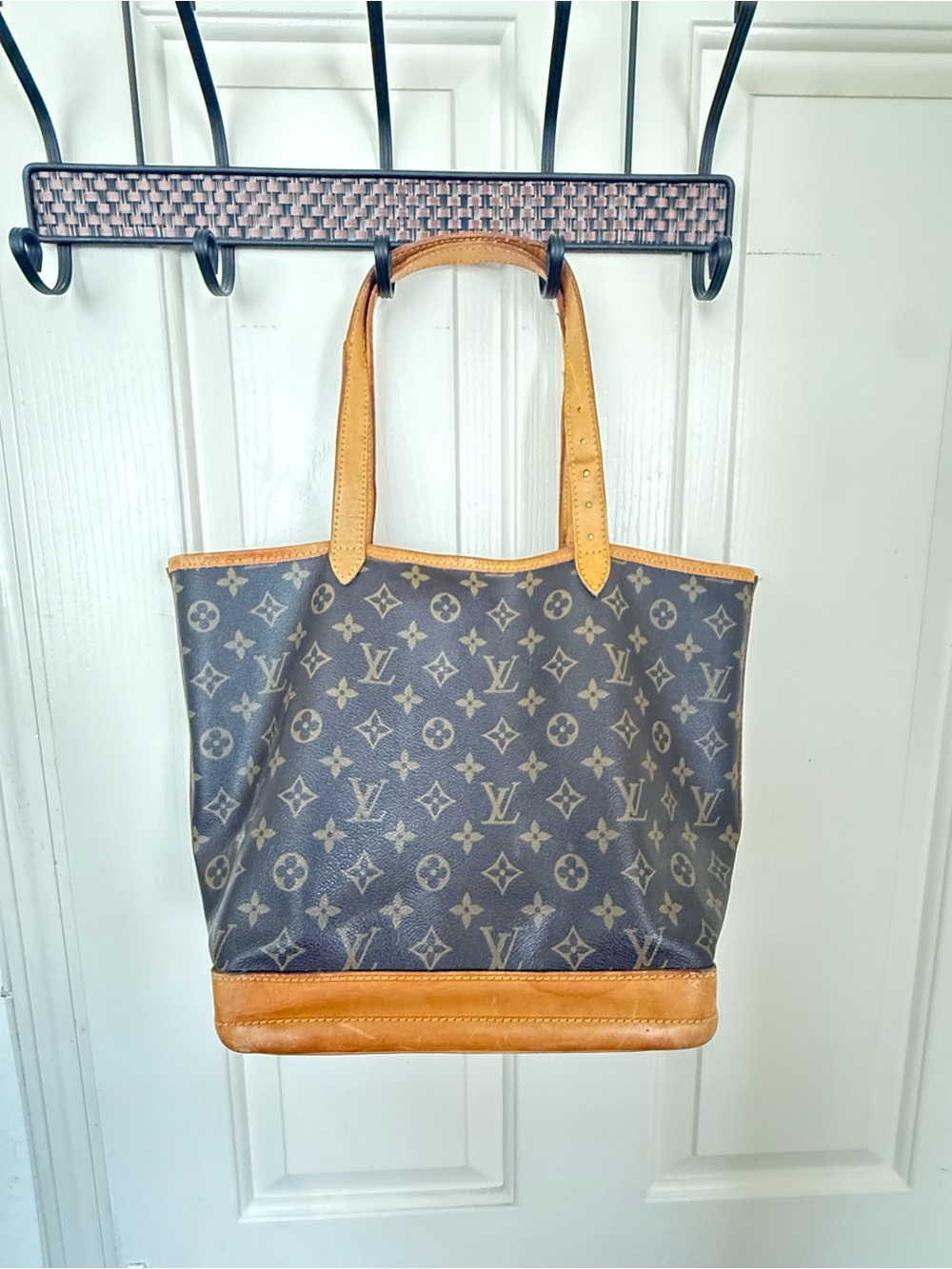 Vintage authentic Louis Vuitton tote
bag